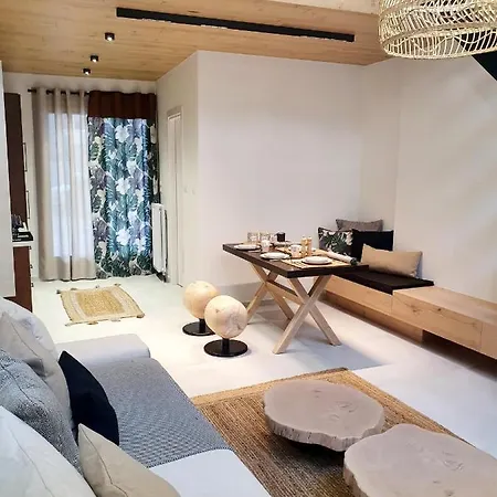 Boho Katoikia * Golos